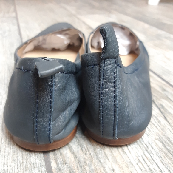 4/$25 LaTigo Leather Flats - Picture 3 of 5